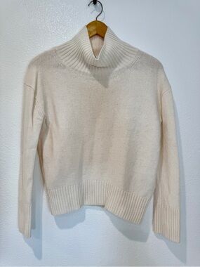 Banana Republic Women’s 100% Cashmere Sweater Size XS Ivory Mock Neck Knit Soft